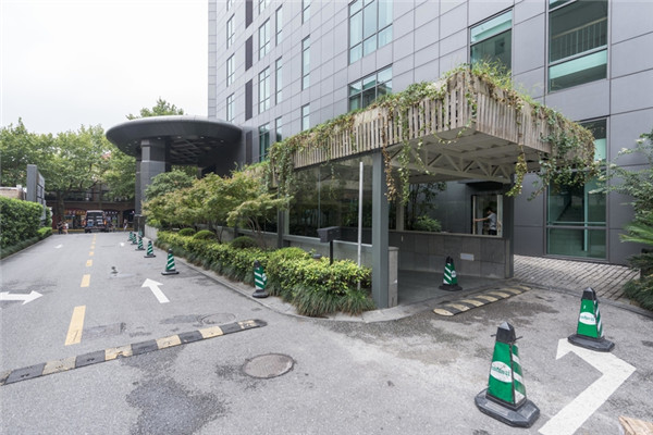 舜元企业发展大厦外立面